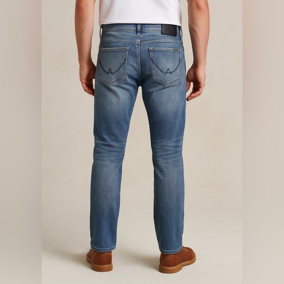 👖 Superdry Slim Fit Corporal Jeans - Picture 1 of 14